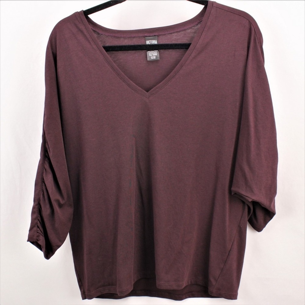 Victoria Sport Tops Size S *